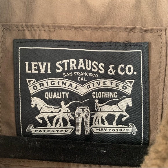 Levi Straus & Co Sherpa Camouflage Trucker Jacket - Picture 9 of 16